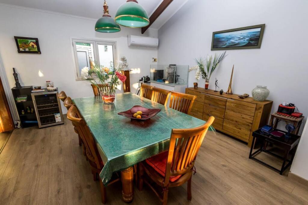 Villa Charm' Ile Saint-Gilles Les Bains Extérieur photo